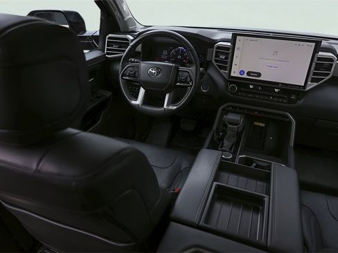 Used 2024 Toyota Tundra Limited image 31