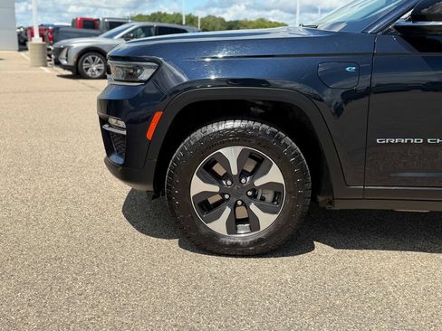 Used 2024 Jeep Grand Cherokee Limited 4xe AWD/4WD image 11