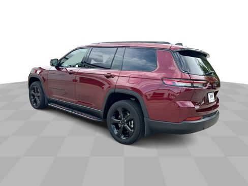 Used 2023 Jeep Grand Cherokee L Laredo AWD/4WD image 7