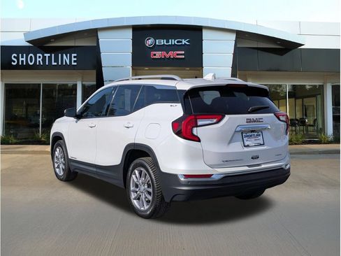 Used 2022 GMC Terrain SLT AWD/4WD image 5