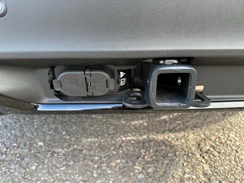 New 2026 Ford Explorer ST-Line w/ ST-Line Street Pack image 14