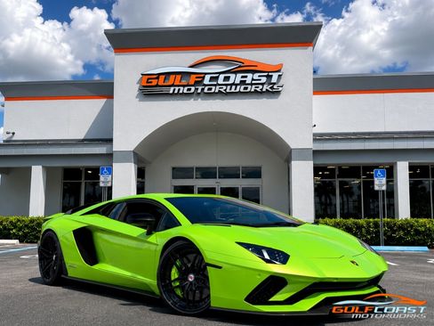 Used 2018 Lamborghini Aventador S AWD/4WD image 1