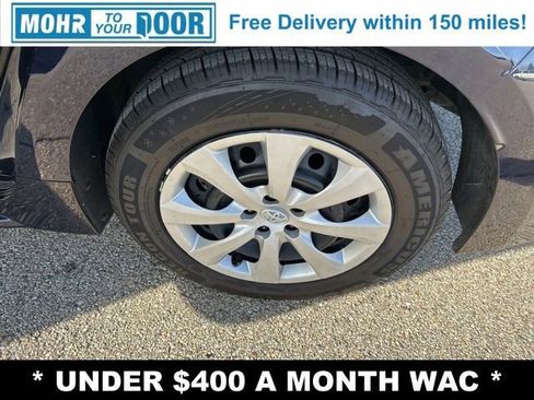 Used 2021 Toyota Corolla LE image 32