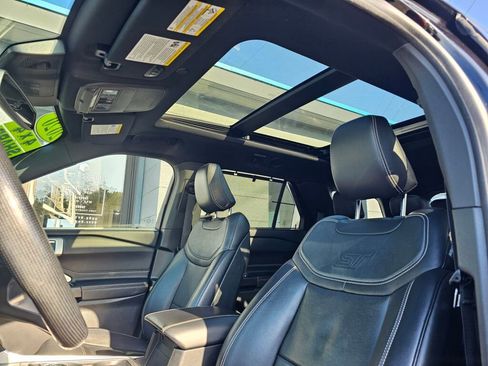 Used 2020 Ford Explorer ST w/ ST Street Pack image 28