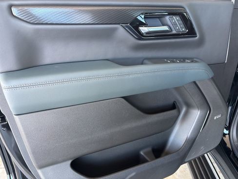 New 2026 GMC Yukon AT4 w/ AT4 Premium Plus Package image 11