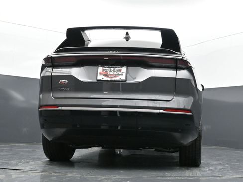 Used 2025 Jeep Wagoneer S Limited image 40