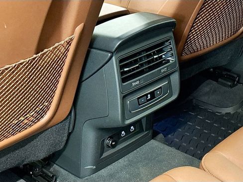 Used 2023 Audi Q7 2.0T Premium w/ Convenience Package image 17