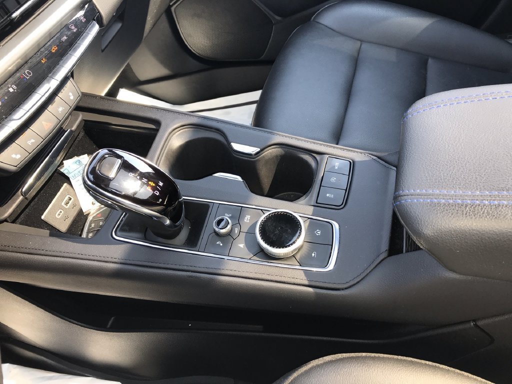Used 2024 Cadillac XT4 Sport w/ LPO, Floor Liner Package AWD/4WD image 23