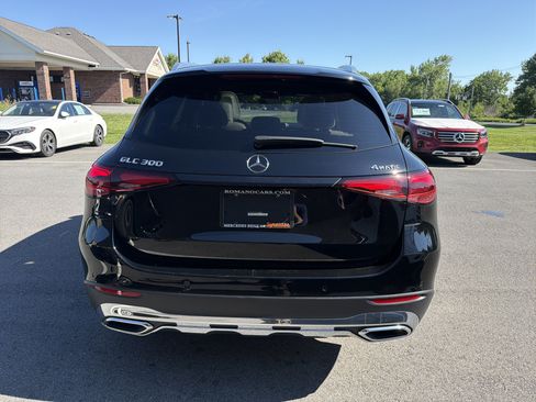 Certified 2025 Mercedes-Benz GLC 300 4MATIC image 6