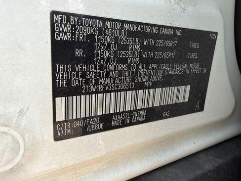 Certified 2025 Toyota RAV4 XLE FWD image 29