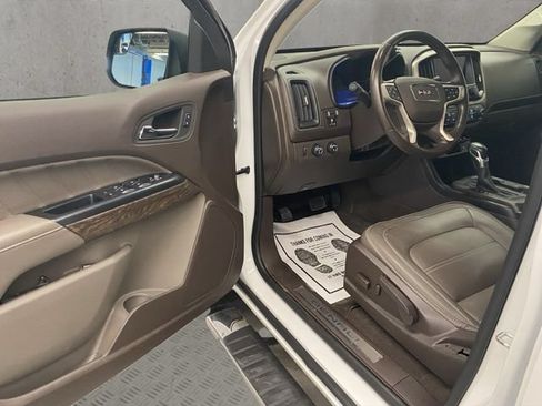 Used 2022 GMC Canyon Denali AWD/4WD image 19