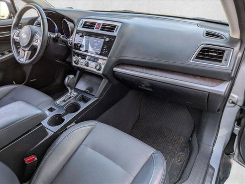 Used 2017 Subaru Outback 2.5i Limited AWD/4WD image 21