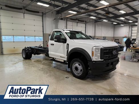New 2026 Ford F550 2WD Regular Cab Super Duty image 1