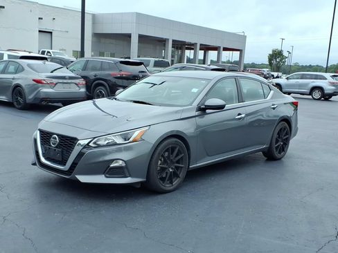 Used 2020 Nissan Altima 2.5 S FWD image 7