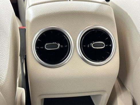 Used 2026 Mercedes-Benz GLA 250 image 14