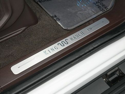 Certified 2024 Ford Expedition King Ranch image 31