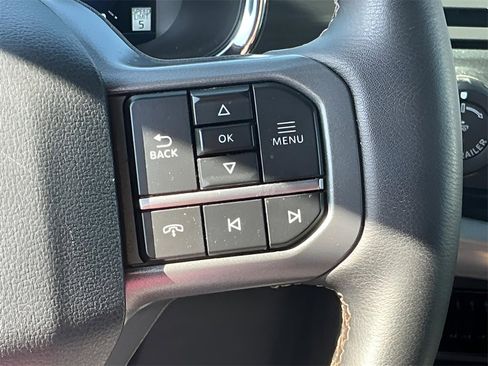 Certified 2025 Ford F150 Lariat w/ FX4 Off-Road Package image 37