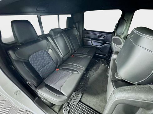 Used 2023 RAM 1500 Big Horn AWD/4WD image 25