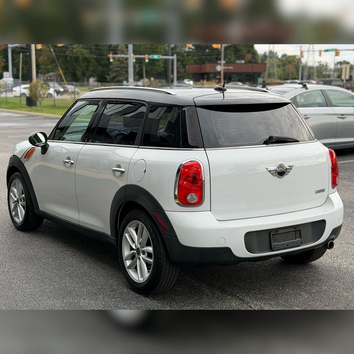 Used 2012 MINI Cooper Countryman FWD image 3