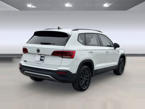 Used 2024 Volkswagen Taos S image 9