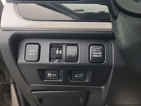 Used 2018 Subaru Forester 2.5i Touring w/ Popular Package #3B AWD/4WD image 25