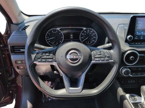 Used 2024 Nissan Sentra SV FWD image 12