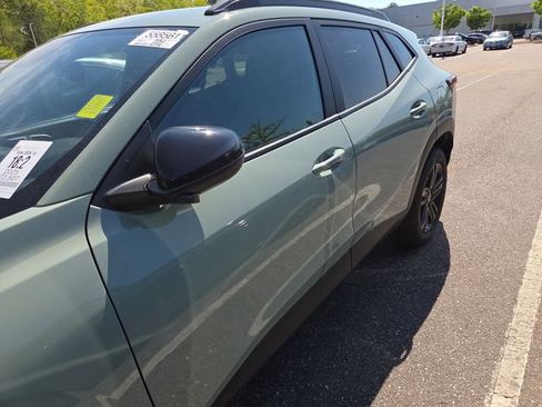 Used 2025 Chevrolet Trax ACTIV w/ Driver Confidence Package image 6