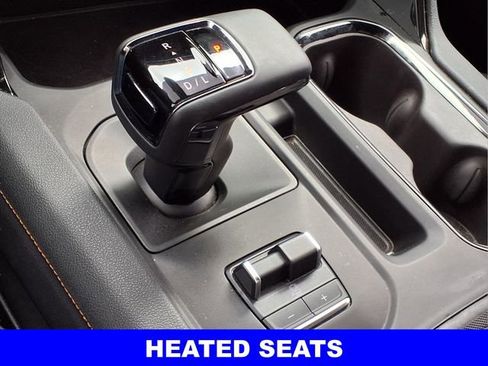 Used 2025 GMC Sierra 1500 AT4 w/ AT4 Premium Package image 14