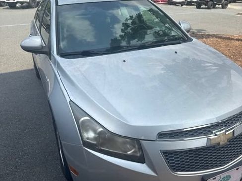 Used 2012 Chevrolet Cruze LT FWD image 1