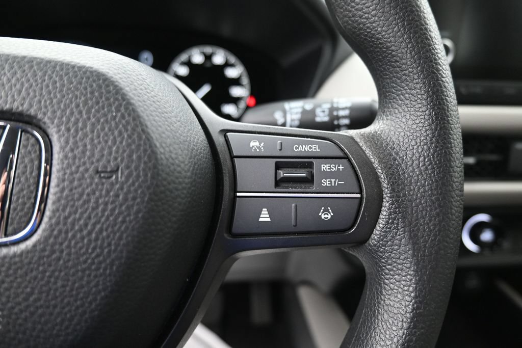 Certified 2025 Honda HR-V LX image 21