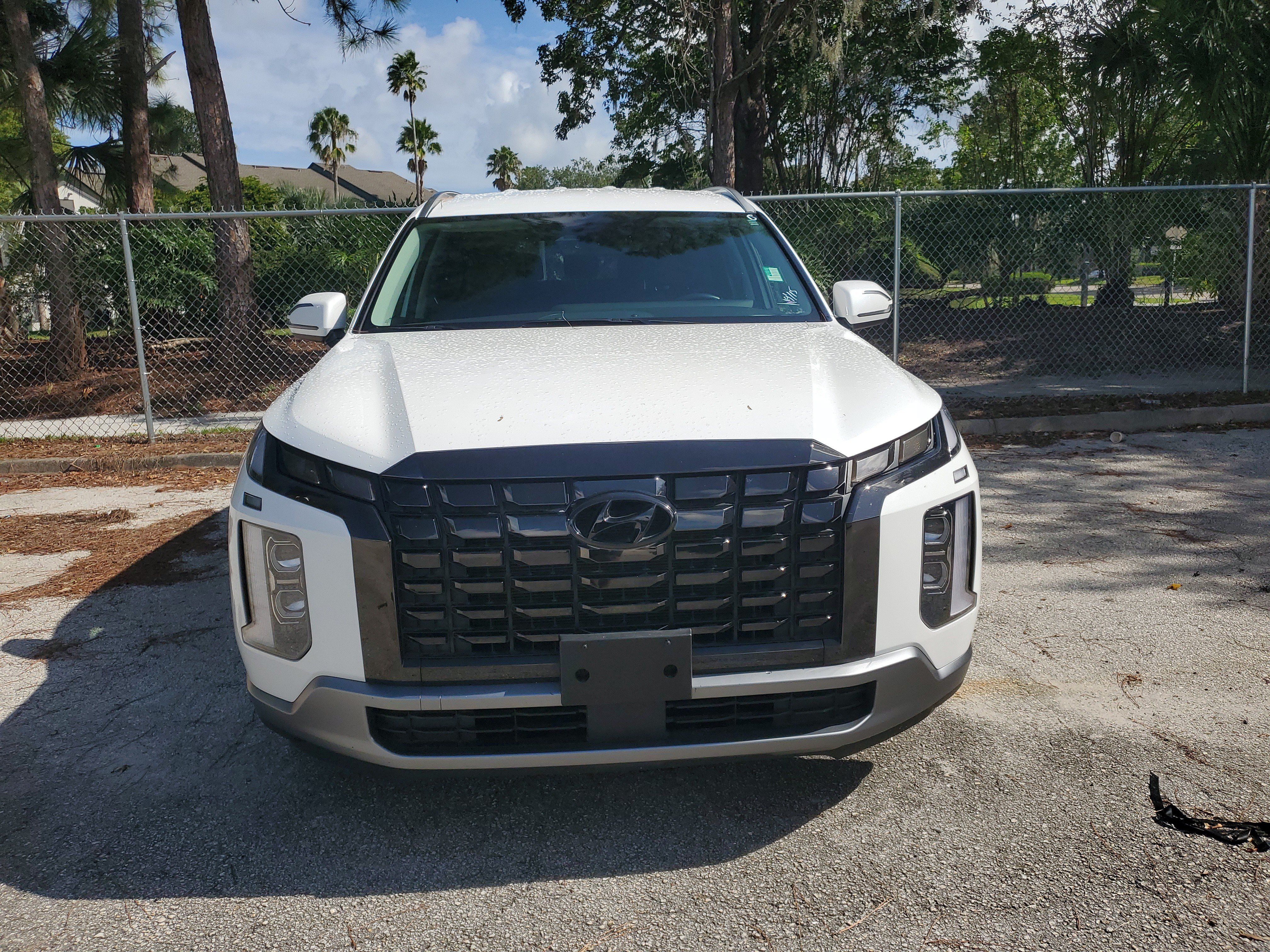 Used 2023 Hyundai Palisade SEL w/ Cargo Package AWD/4WD image 3