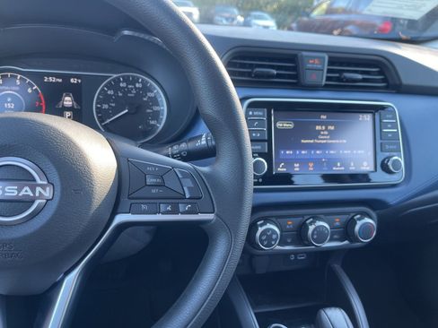 New 2025 Nissan Versa SV w/ Trunk Package image 29