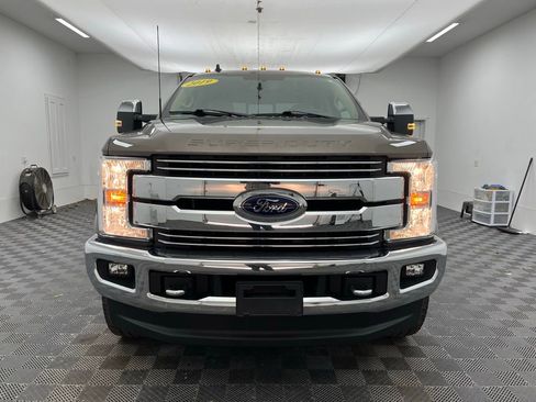 Used 2019 Ford F350 Lariat w/ Chrome Package image 14