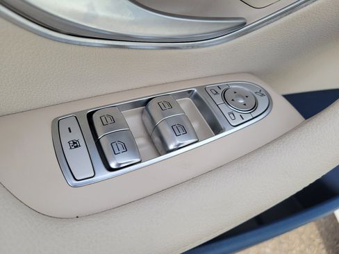 Used 2021 Mercedes-Benz E 450 4MATIC Cabriolet image 19