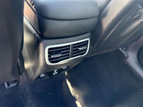 Used 2023 Hyundai Santa Fe Limited image 21