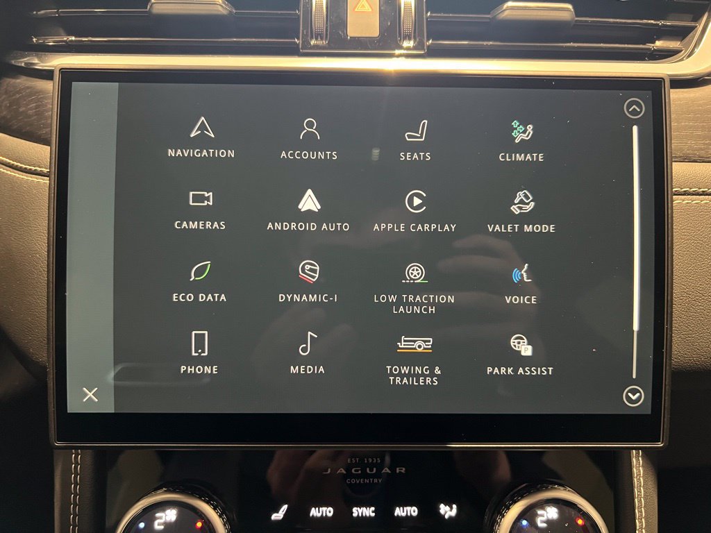 New 2025 Jaguar F-PACE R-Dynamic S AWD/4WD image 19