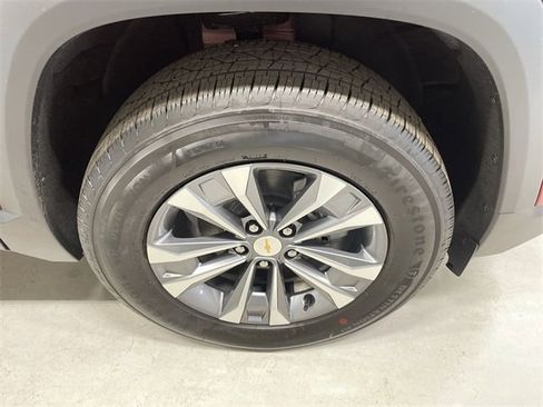 New 2026 Chevrolet Equinox LT w/ Convenience Package II image 14