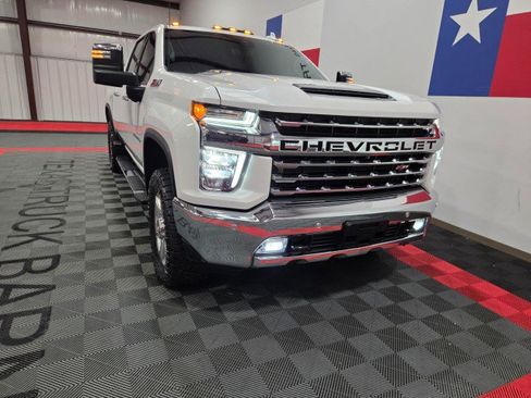 Used 2022 Chevrolet Silverado 2500 LTZ w/ LTZ Premium Package AWD/4WD image 18
