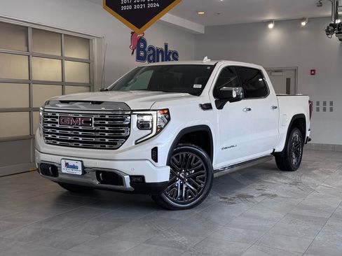 Used 2024 GMC Sierra 1500 Denali w/ Denali Reserve Package image 2