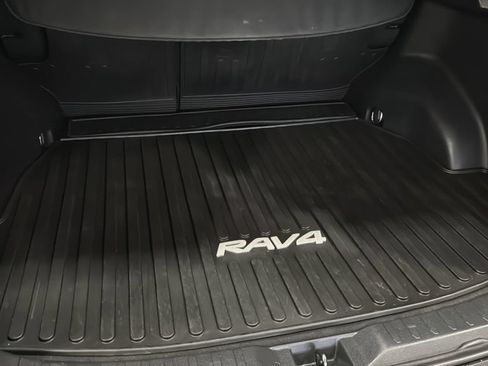 Used 2020 Toyota RAV4 LE w/ All Weather Liner Package AWD/4WD image 8
