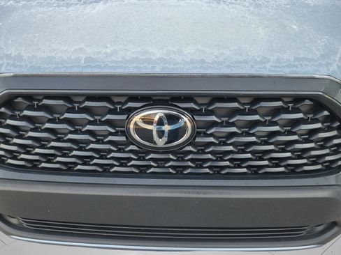 Certified 2024 Toyota Corolla Cross L image 26