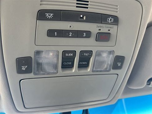 Used 2011 Lexus ES 350 image 21