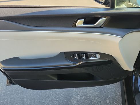 Used 2022 Kia K5 LXS image 10