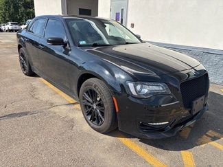 Used 2022 Chrysler 300 Touring L w/ Popular Equipment Group image 1