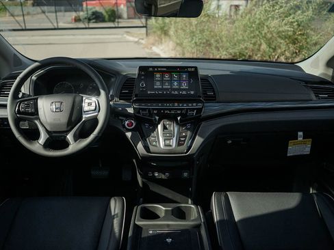 New 2026 Honda Odyssey Elite image 15