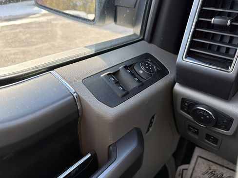 Used 2020 Ford F150 XLT w/ Equipment Group 302A Luxury image 25