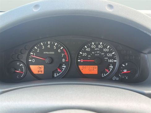 Used 2014 Nissan Frontier SV AWD/4WD image 23