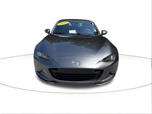 Used 2019 MAZDA MX-5 Miata RF Grand Touring image 9