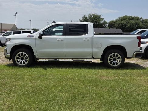 Used 2021 Chevrolet Silverado 1500 LT AWD/4WD image 5