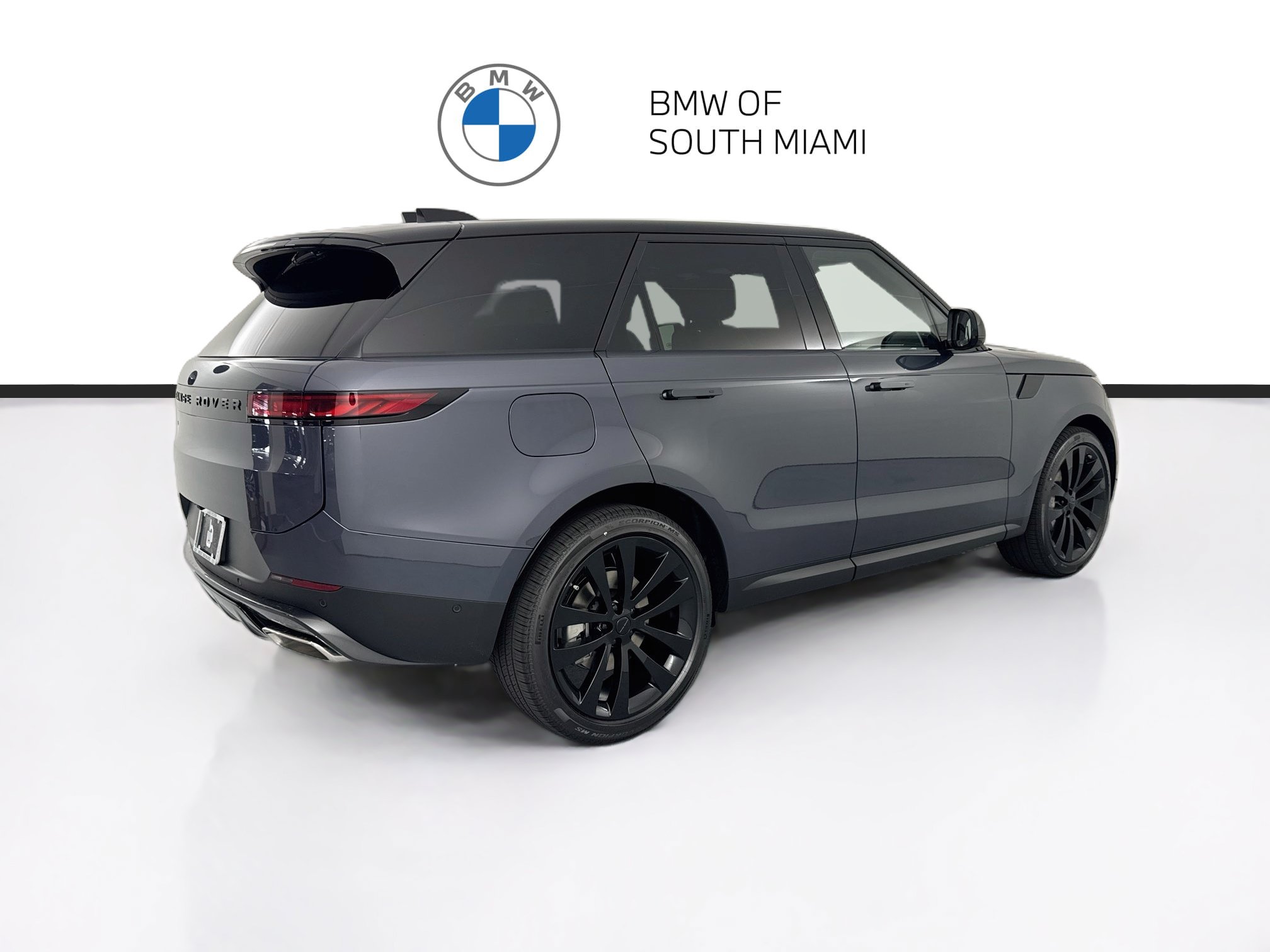 Used 2026 Land Rover Range Rover Sport SE AWD/4WD image 5